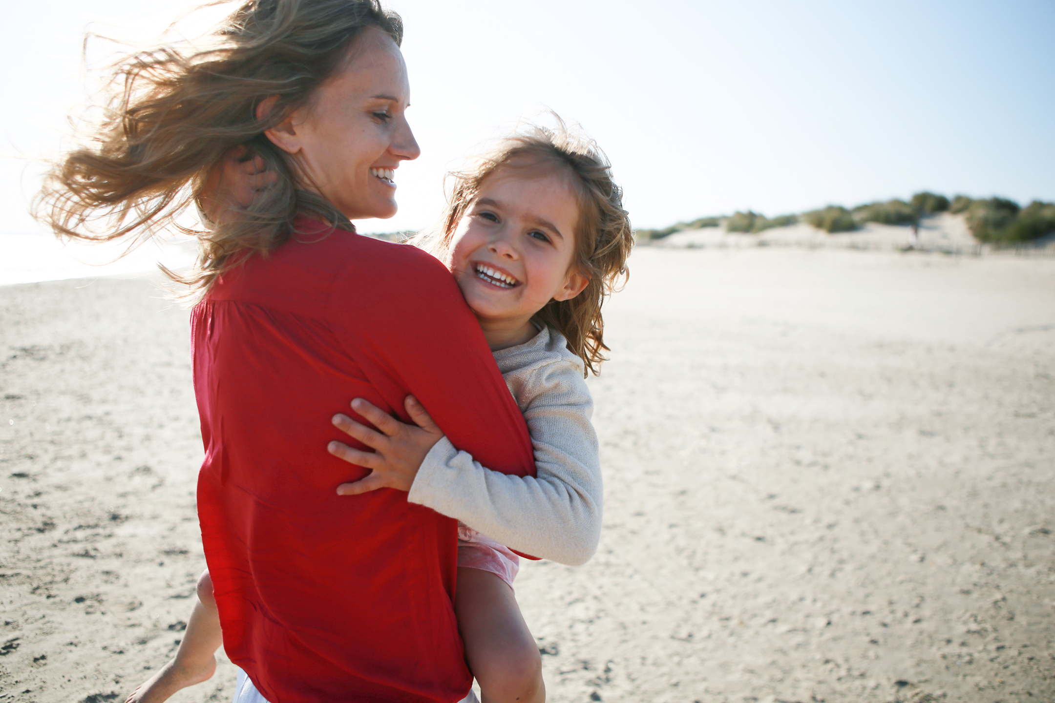 photographe-famille-plage-montpellier-occitanie-mediterrannee