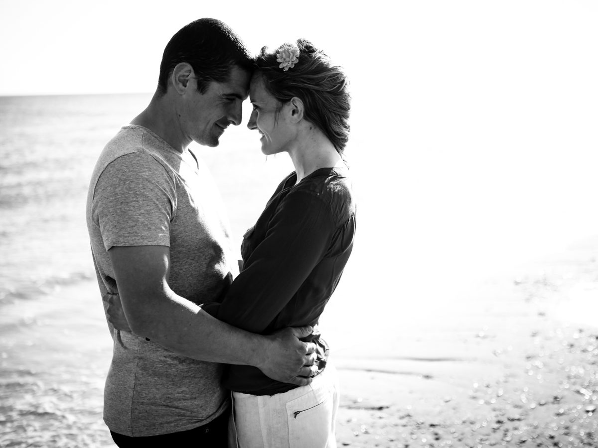 seance-photo-plage-couple-shooting-mer-carnon-lagrandemotte-herault-montpellier